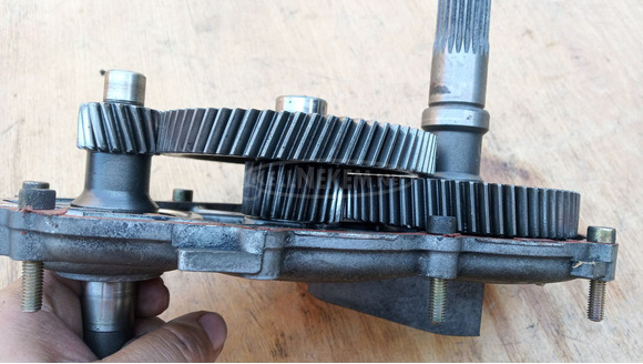 Aprilia Scarabeo 125 - 180 hátsó végáttétel - 7/10