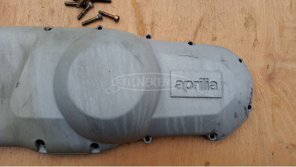 Aprilia Scarabeo 125 - 200 kuplung fedél - 6/9