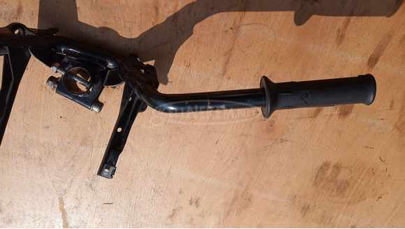 Aprilia Scarabeo 125 - 200 kormány - 2/9