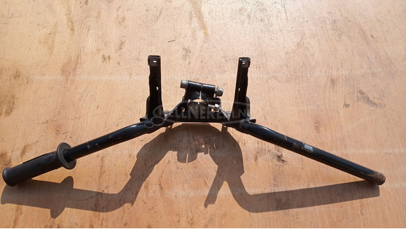 Aprilia Scarabeo 125 - 200 kormány - 4/9