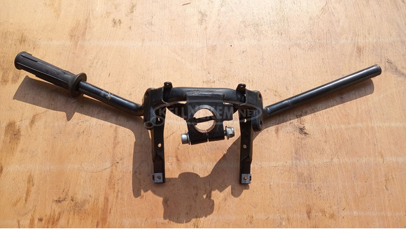 Aprilia Scarabeo 125 - 200 kormány - 5/9