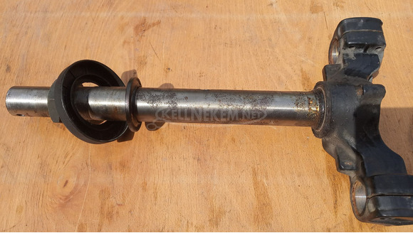 Aprilia Scarabeo 125 - 200 T szár kormányszár kormányoszlop - 3/9