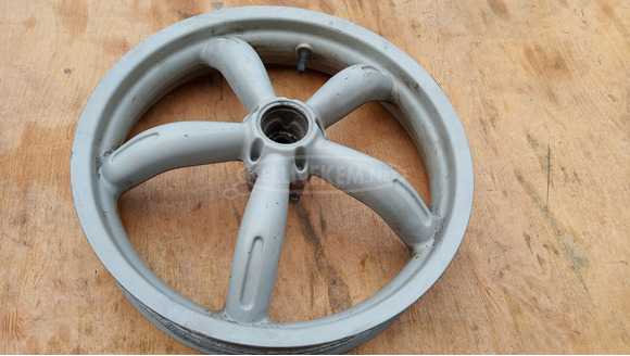 Aprilia Scarabeo 125 - 200 hátsó felni 16