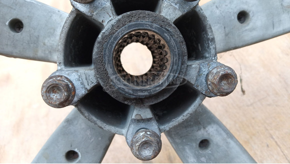 Aprilia Scarabeo 125 - 200 hátsó felni 16