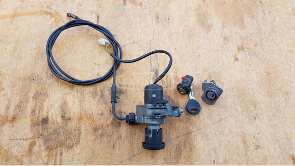 Aprilia Scarabeo 125 - 250 (piaggio) gyújtáskapcsoló zárszettel - 1/8