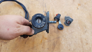 Aprilia Scarabeo 125 - 250 (piaggio) gyújtáskapcsoló zárszettel