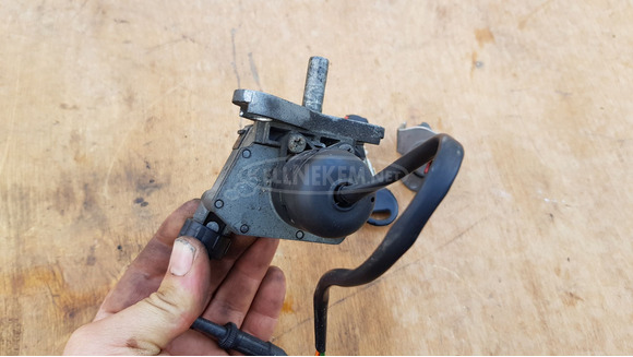 Aprilia Scarabeo 125 - 250 (piaggio) gyújtáskapcsoló zárszettel - 4/8