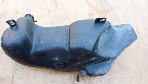 Aprilia Scarabeo 125 - 200 üzemanyag tank - 6/9