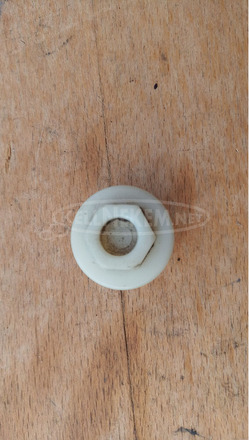 Aprilia Scarabeo 125 - 200 hajtóműolaj betöltő csavar - 2/4