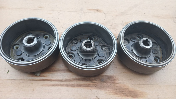 Aprilia Scarabeo 125 - 200 lendkerék - 6/6