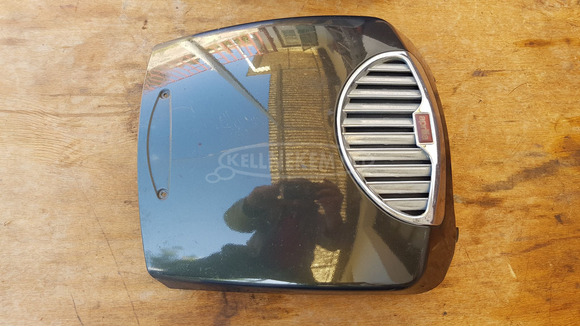 Aprilia Scarabeo 125 - 200 első idom betét - 3/9