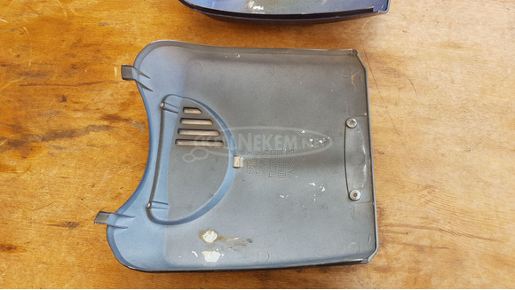 Aprilia Scarabeo 125 - 200 első idom betét - 7/9