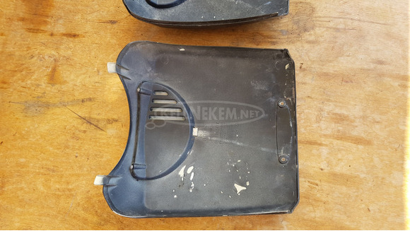 Aprilia Scarabeo 125 - 200 első idom betét 2 - 8/9