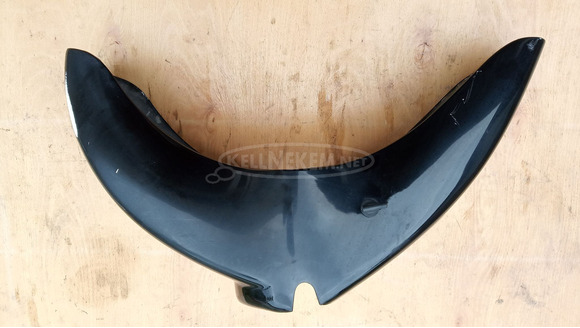 Aprilia Scarabeo 125 - 200 első sárvédő fekete - 1/7