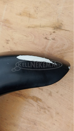 Aprilia Scarabeo 125 - 200 első sárvédő fekete - 5/7