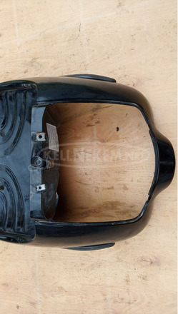 Aprilia Scarabeo 125 - 200 első idom fekete - 4/10