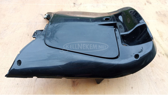 Aprilia Scarabeo 125 - 200 térdidom fekete 3 - 3/9