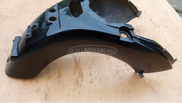 Aprilia Scarabeo 125 - 200 hátsó sárvédő fekete - 3/8