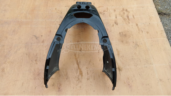 Aprilia Scarabeo 125 - 200 hátsó sárvédő 2 fekete - 8/8