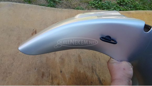 Aprilia Scarabeo 125 - 200 első sárvédő ezüst - 8/8