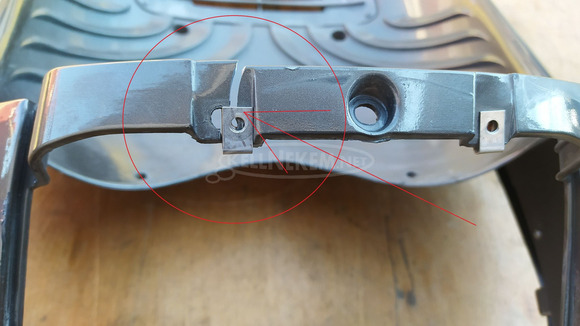 Aprilia Scarabeo 125 - 250 (piaggio) első idom sérült - 4/10