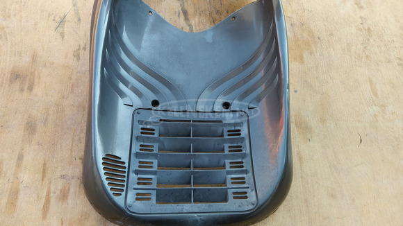 Aprilia Scarabeo 125 - 250 (piaggio) első idom sérült - 6/10