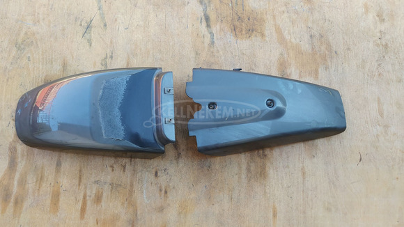 Aprilia Scarabeo 125 - 250 (piaggio) első sárvédő - 1/8