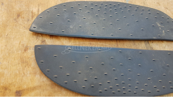 Aprilia Scarabeo 125 - 250 (piaggio) gumiszőnyeg pár - 2/8