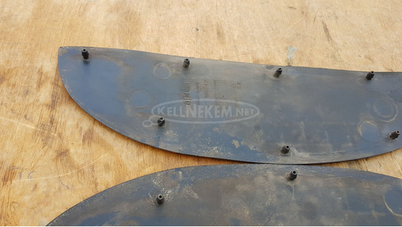 Aprilia Scarabeo 125 - 250 (piaggio) gumiszőnyeg pár - 5/8