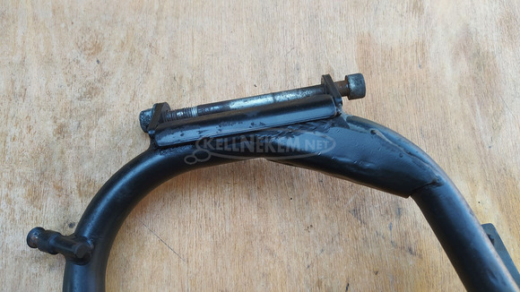 Aprilia Scarabeo 125 - 250 (piaggio) középtámasz - 7/8