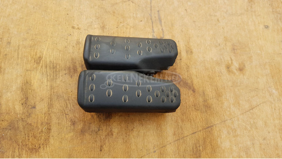 Aprilia Scarabeo 125 - 250 (piaggio) hátsó lábtartó pár - 1/5