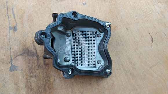 Aprilia Scarabeo 125 - 200 (piaggio) szelepfedél - 3/6