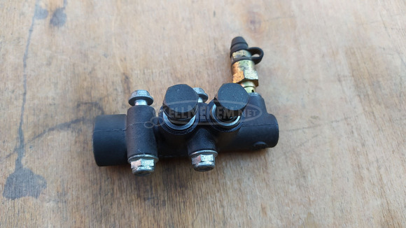 Aprilia Scarabeo 125 - 250 (piaggio) fékszelep - 1/6