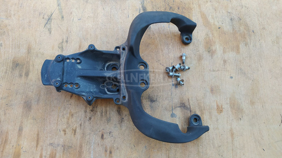 Aprilia Scarabeo 125 - 250 (piaggio) hátsó kapaszkodó - 1/8