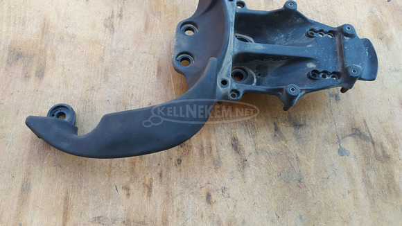 Aprilia Scarabeo 125 - 250 (piaggio) hátsó kapaszkodó - 4/8