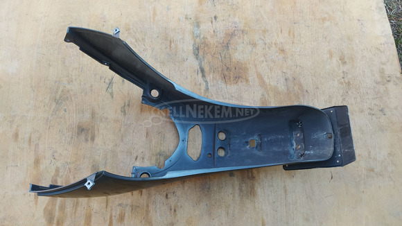 Aprilia Scarabeo 125 - 250 (piaggio) hátsó sárvédő - 6/6