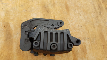 Aprilia Scarabeo 125 - 250 (piaggio) első féknyereg