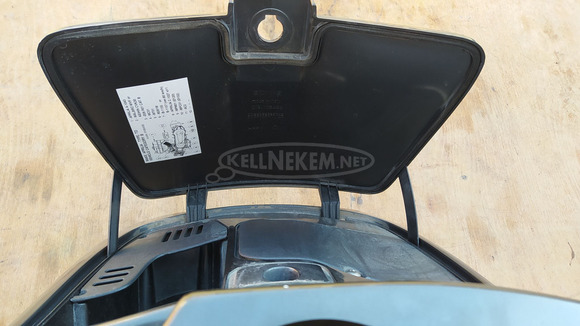 Aprilia Scarabeo 125 - 250 (piaggio) térdidom - 8/9