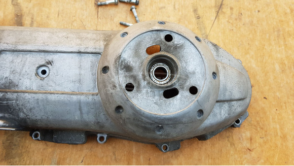 Aprilia Scarabeo 250 (piaggio) kuplung fedél - 3/10