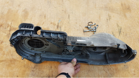 Aprilia Scarabeo 250 (piaggio) kuplung fedél - 8/10