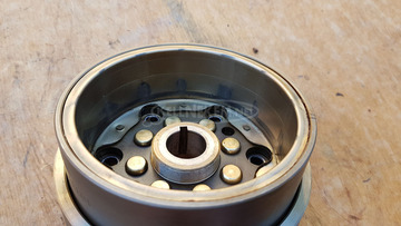 Aprilia Scarabeo 250 (piaggio) lendkerék