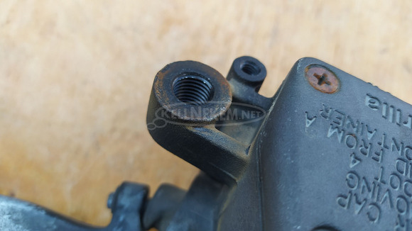 Aprilia Scarabeo 125 - 200 (piaggio) főfékhenger jobbos - 7/7