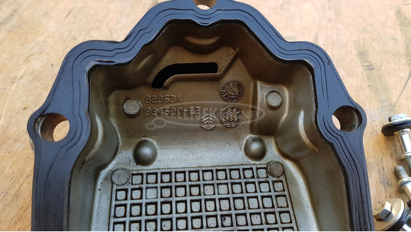 Aprilia Scarabeo 250 (piaggio) szelepfedél - 7/7