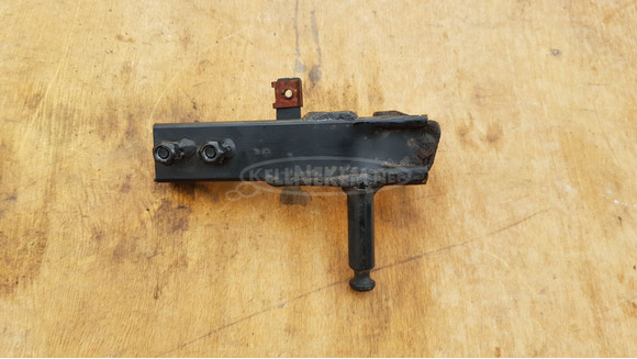 Aprilia Scarabeo 125 - 250 (piaggio) hátsó lábtartó konzol balos - 2/5