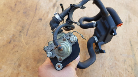 Aprilia Scarabeo 250 (piaggio) kartergáz visszavezető