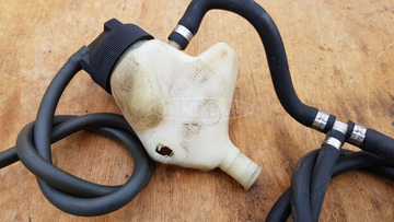 Aprilia Scarabeo 125 - 250 (piaggio) kiegyenlítő tartály