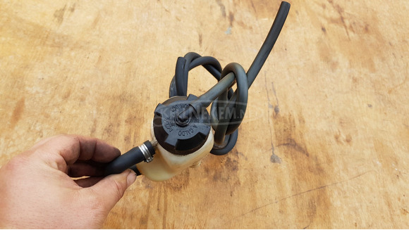 Aprilia Scarabeo 125 - 250 (piaggio) kiegyenlítő tartály - 6/6