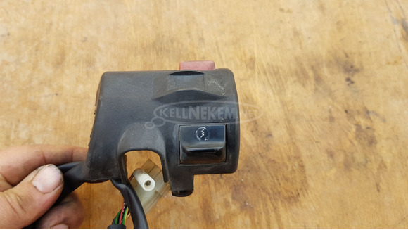 Aprilia Scarabeo 125 - 250 (piaggio) kormánykapcsoló jobbos - 8/8