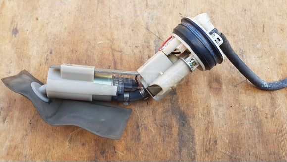 Piaggio Beverly Tourer 400 benzinpumpa