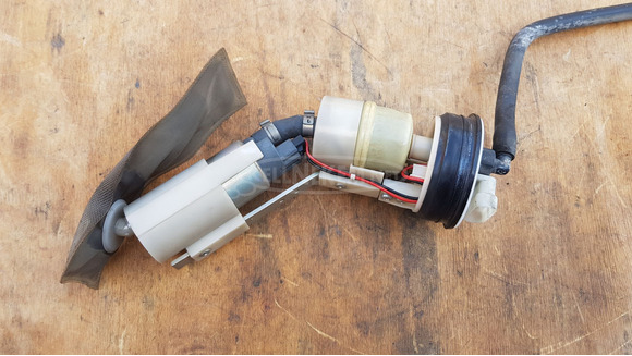 Piaggio Beverly Tourer 400 benzinpumpa